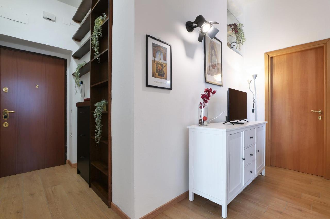 Primopiano - Tibaldi Apartment Milan Bagian luar foto