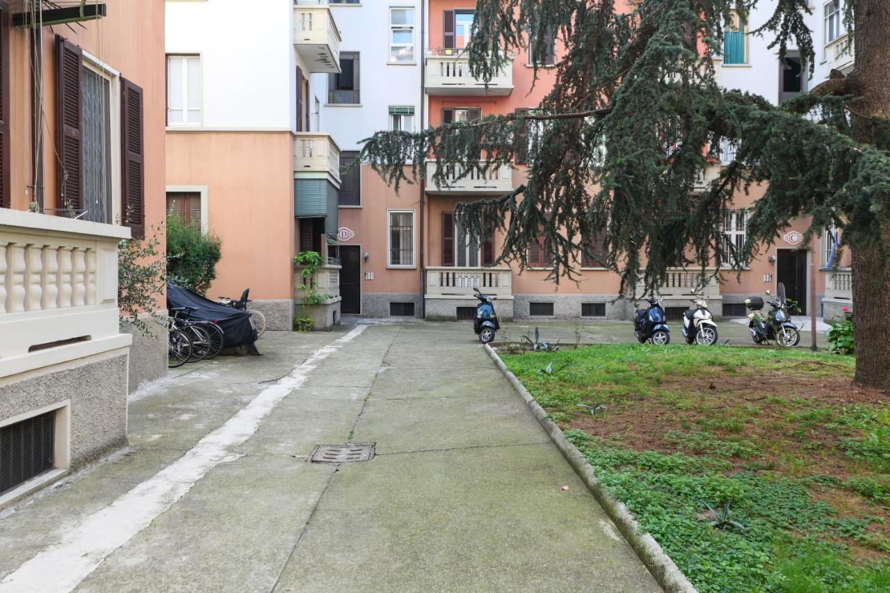 Primopiano - Tibaldi Apartment Milan Bagian luar foto