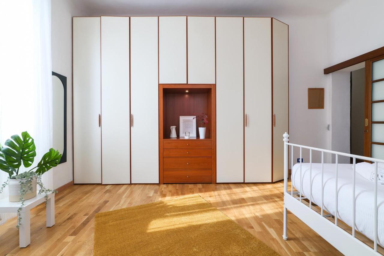 Primopiano - Tibaldi Apartment Milan Bagian luar foto