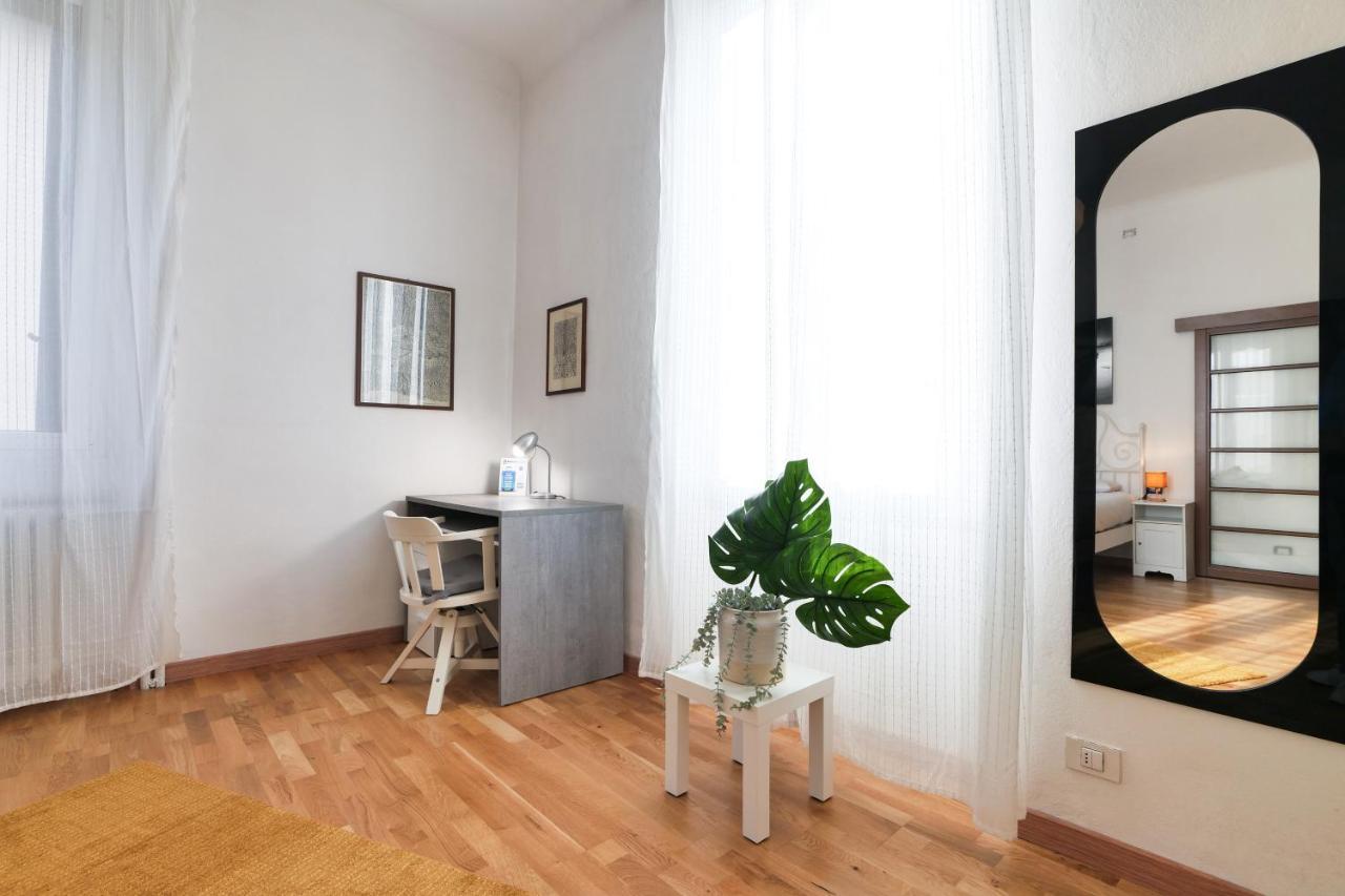 Primopiano - Tibaldi Apartment Milan Bagian luar foto